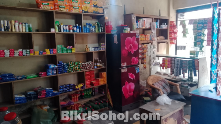 দোকানের ডেকোরেশনসহ মালামাল বিক্রয় করা হবে